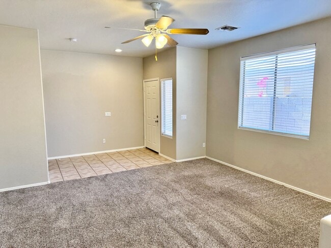 Building Photo - 4 Bedroom/3 Bath Single Level Home in Litchfield Park