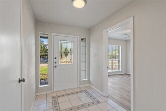 Building Photo - 22115 Fincastle Dr