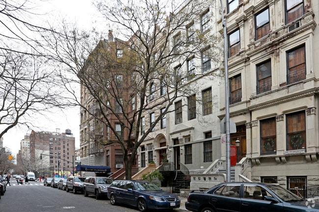 Building Photo - 55 W 76th St