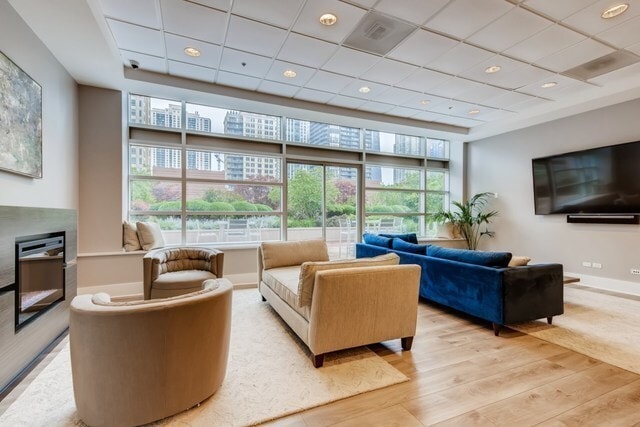 Foto del edificio - 545 N Dearborn St