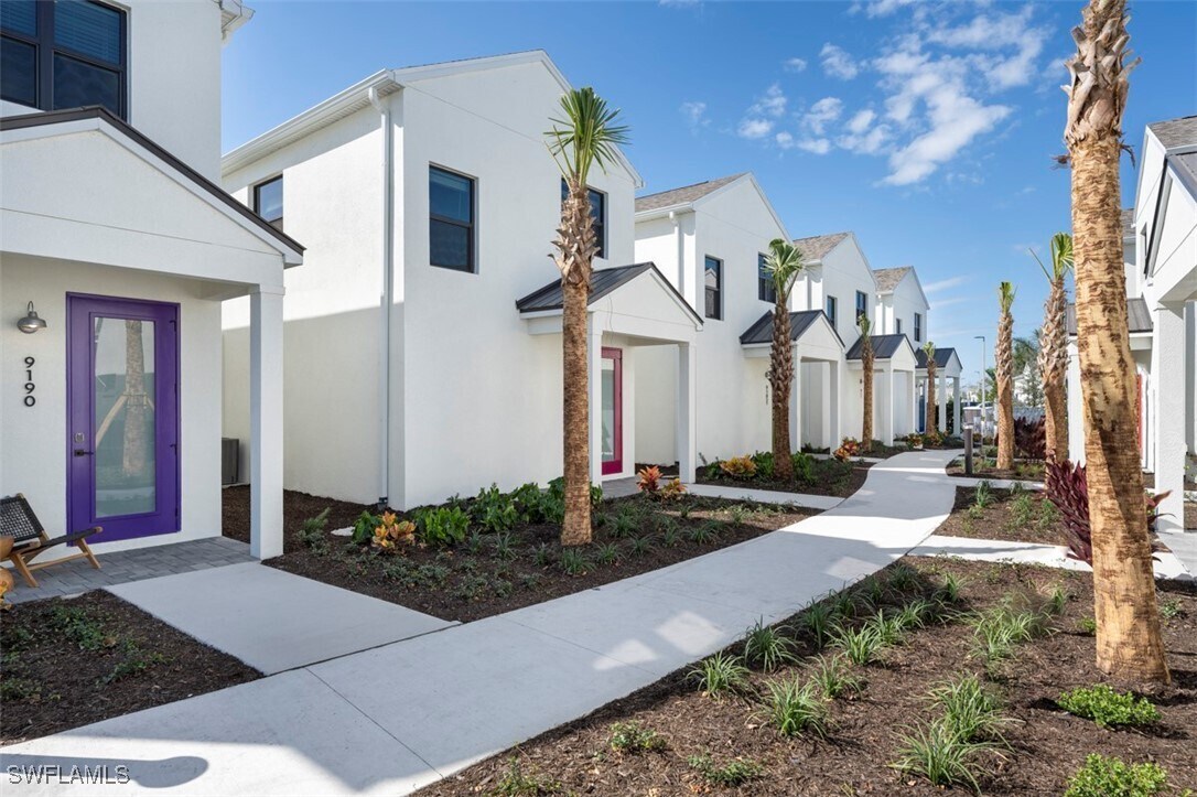 Foto principal - 9161 Flying Eagle Dr