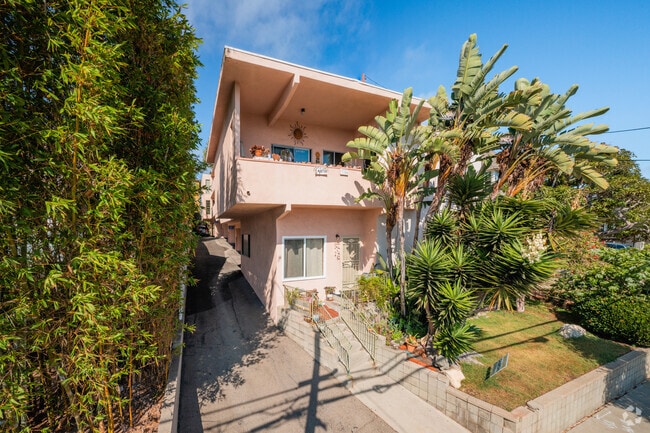 Alternate - 2603 3rd street