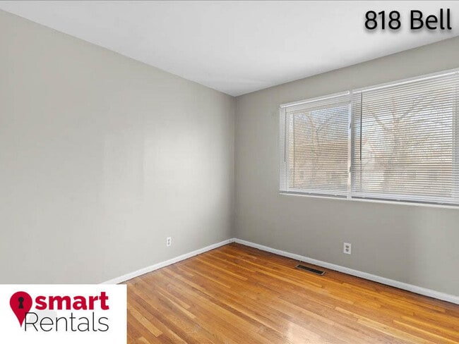 Building Photo - 818 Bell Avenue - 1