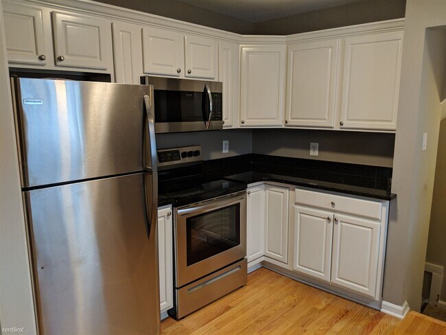 Foto del edificio - 3 br, 2 bath House - 707 North Altadena Av...