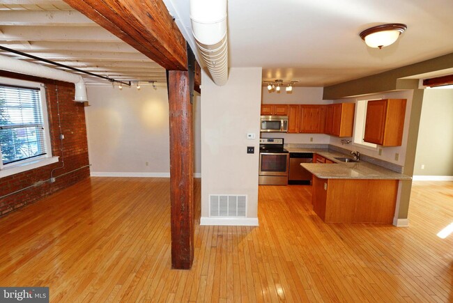 Building Photo - 507 Keystone Alley