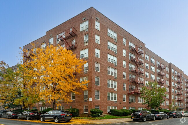 Foto del edificio - 855 E 7th St