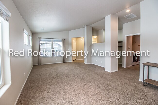 Building Photo - 5615 S Talon Peak Dr