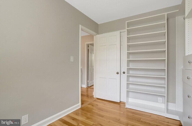 Building Photo - 3267 S Stafford St