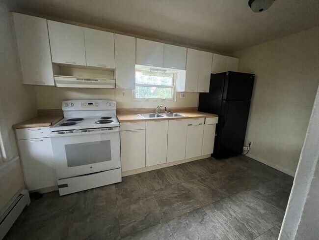 Foto del edificio - 49 S Front St