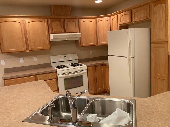 Foto del edificio - Super Clean 3 Bedroom Home with RV Parking!