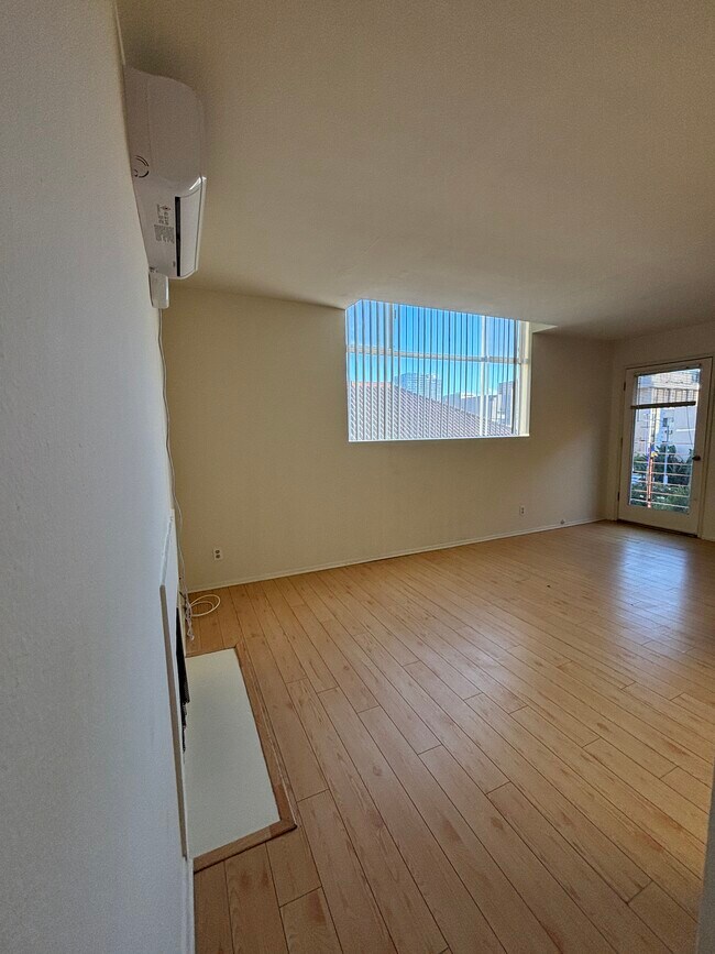 Foto del edificio - 434 S Westmoreland Ave