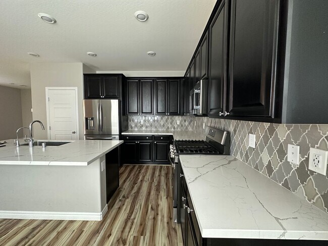 Foto del edificio - 4 bedroom Tule Springs Coming Soon