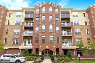 Building Photo - 13722 Neil Armstrong Ave