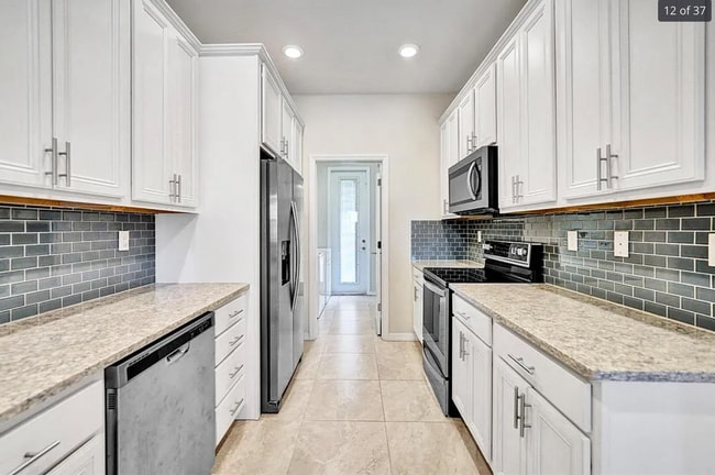 Building Photo - 4810 Eucalyptus Dr