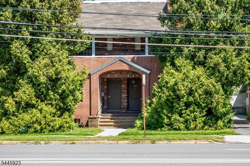 Foto del edificio - 63 Bloomfield Ave