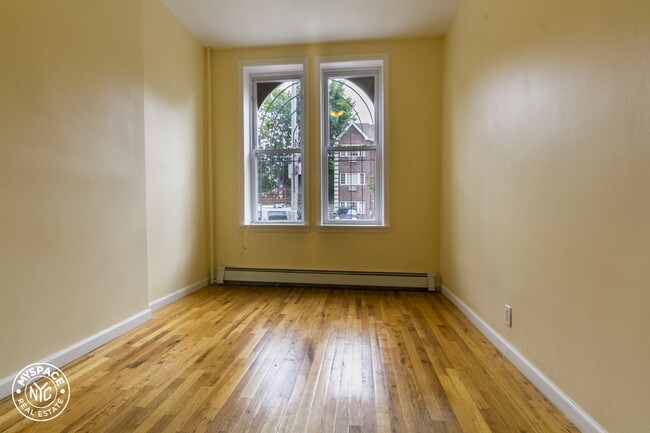 Building Photo - 473 Central Ave