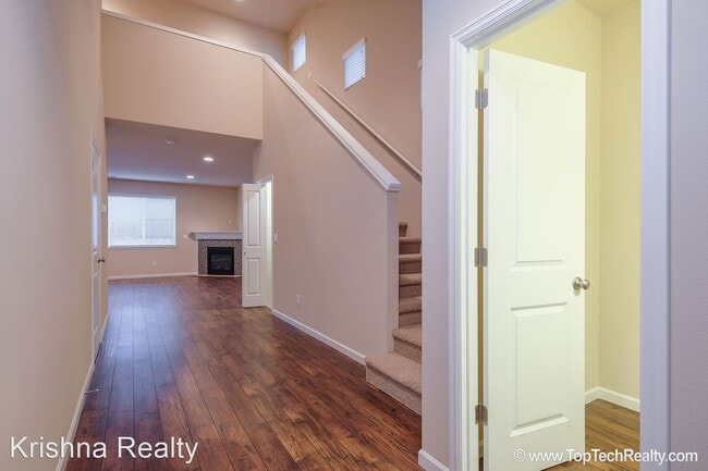 Foto del edificio - 4 br, 2.5 bath House - 7296 NW Dusty Ter