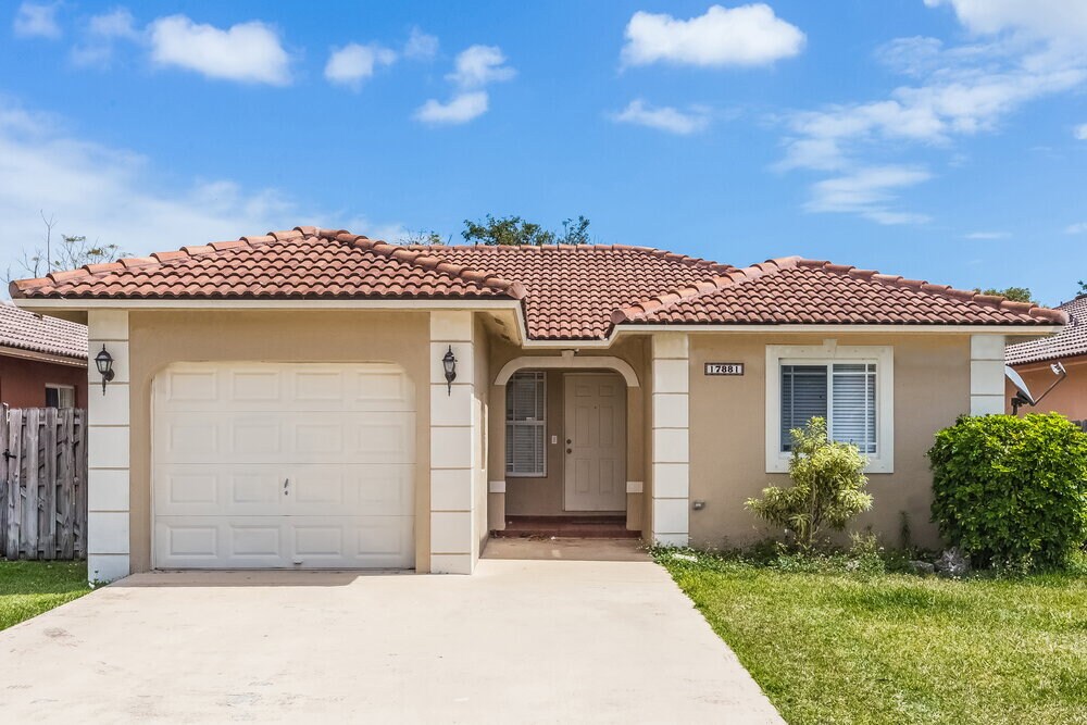 Foto principal - 17881 SW 143rd Ct