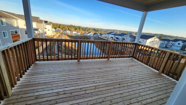 Foto del edificio - 5 Bedroom View Home Close to Silverdale