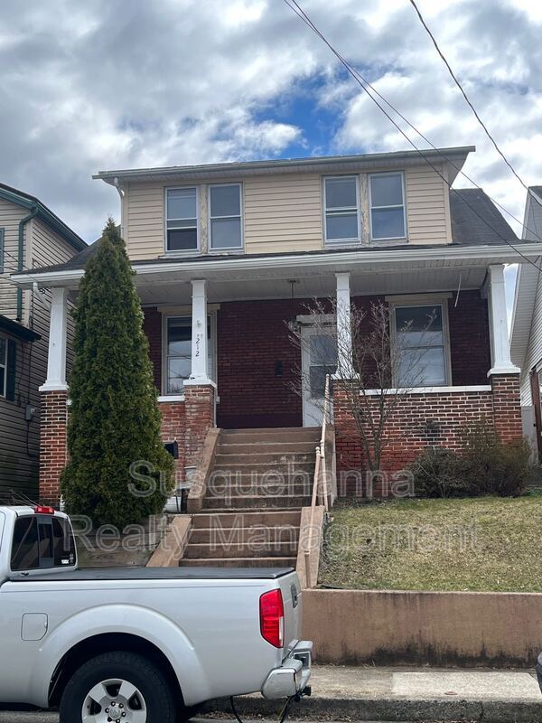 Primary Photo - 212 W Dauphin St