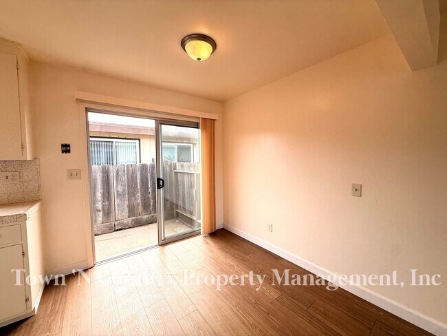 Foto del edificio - 239 W Alvin Dr