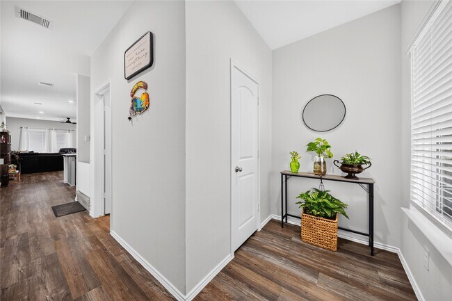 Foto del edificio - 5630 Vintage Oakmont Dr