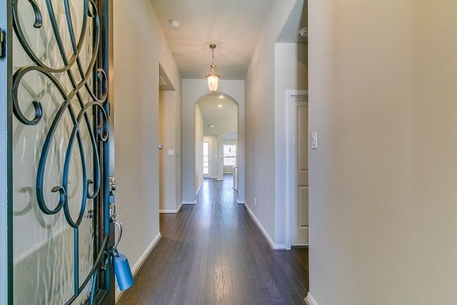 Foto del edificio - 6018 Grace Falls Dr