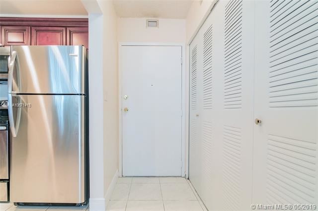 Foto del edificio - 1465 NE 123rd St  615