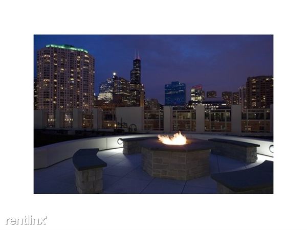 Foto del edificio - 365 N Jefferson St