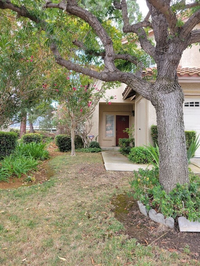 Building Photo - Beautiful Windrose Point 3 bed 2 1/2 bath ...