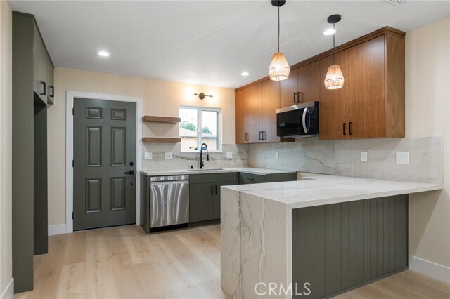 Foto del edificio - 745 W 106th St