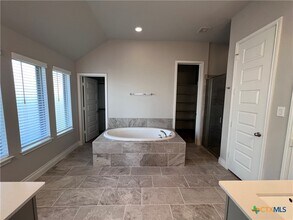 Building Photo - 535 Orchard Way