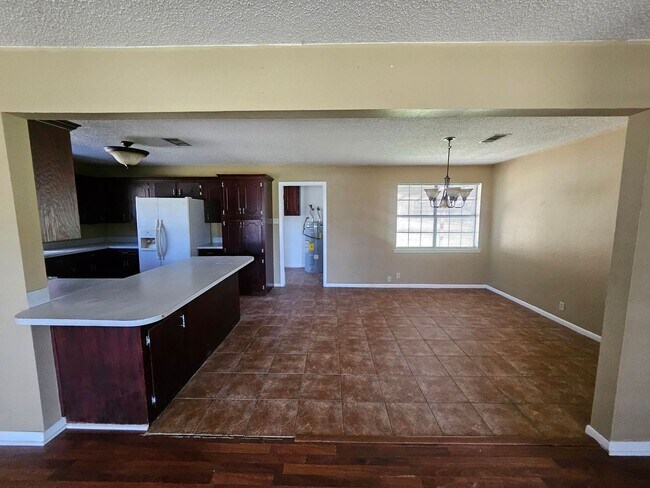 Foto del edificio - 168 Janice Ln