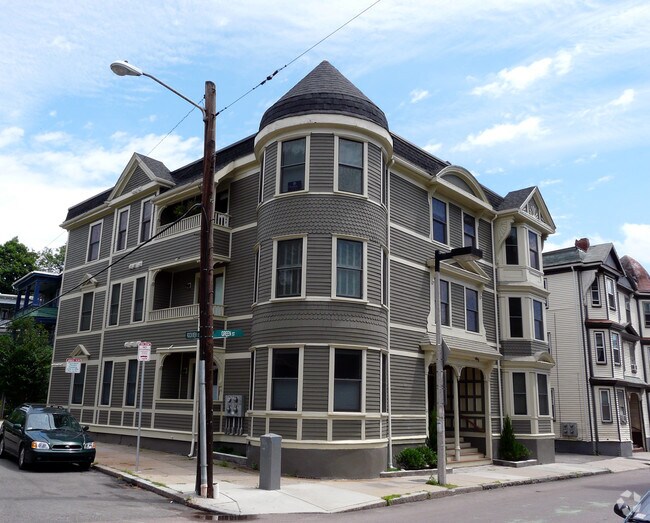 Primary Photo - 44-46 Green St