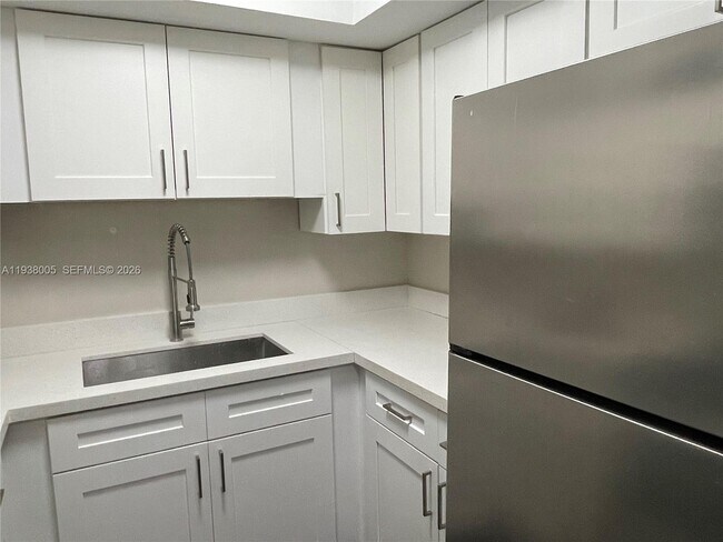 Foto del edificio - 7390 NW 38th St