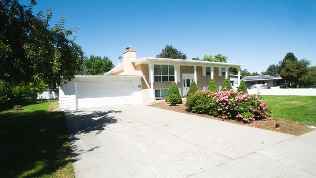 Foto del edificio - 5558 S Somerset Way