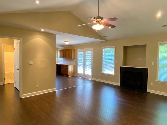 Building Photo - 230 Summit Drive