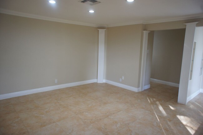 Foto del edificio - Great location close to parks and 595. les...