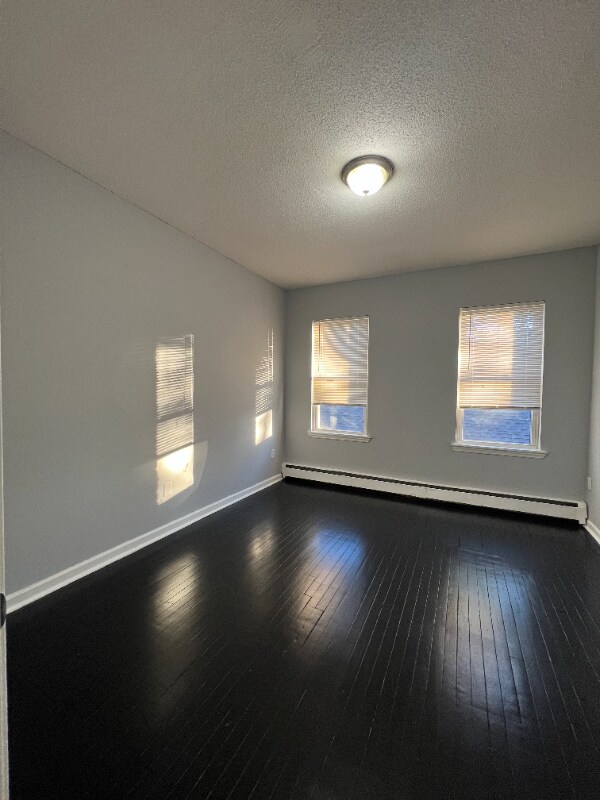 313 Garden St Unit 3rd floor, Hartford, CT 06112 Room for Rent in