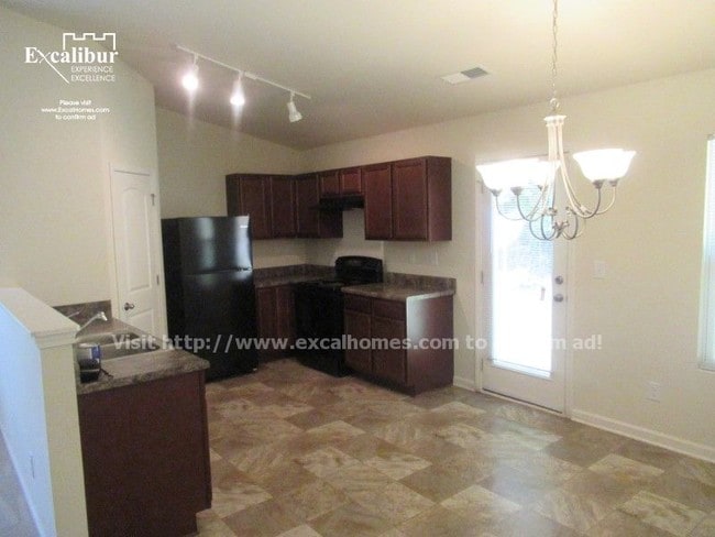 Building Photo - CUTE 3 Bedroom in College Park