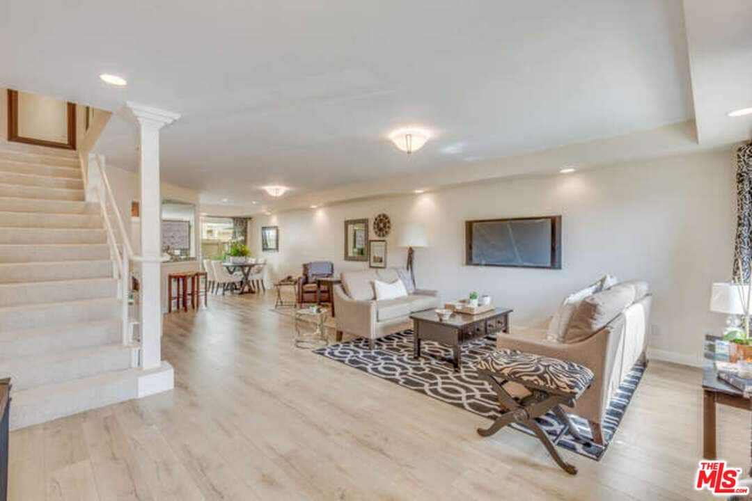 Primary Photo - 8025 Redlands St