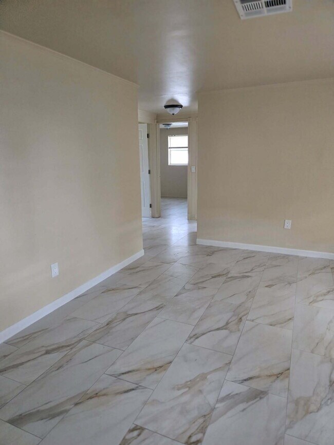 Foto del edificio - "Charming 2-Bed, 2-Bath Retreat on Pegasus...