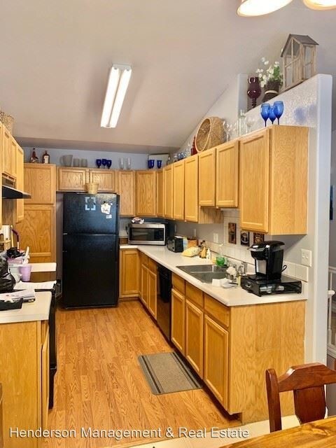 Foto del edificio - 3 br, 2 bath House - 380 E Hawthorn St.