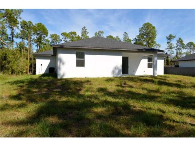 Building Photo - New Construction Home - Lehigh Acres