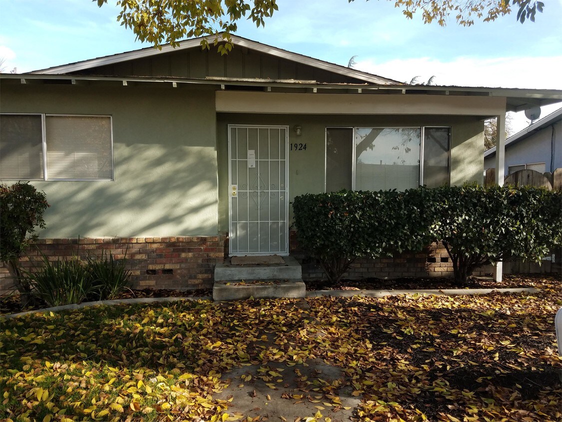 Primary Photo - 2100 Celeste Dr