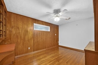 Building Photo - 3817 Anita St