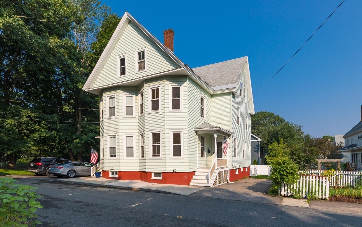 Primary Photo - 23 Friend St
