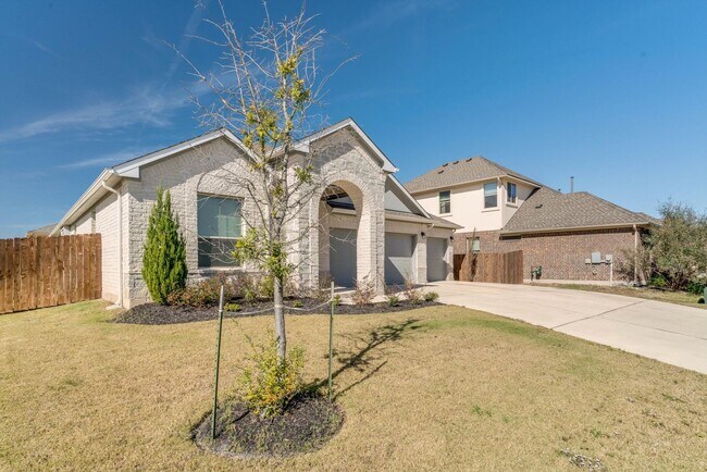 Building Photo - 18300 Cercina Trl