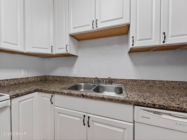 Foto del edificio - 632 Tarragona Way