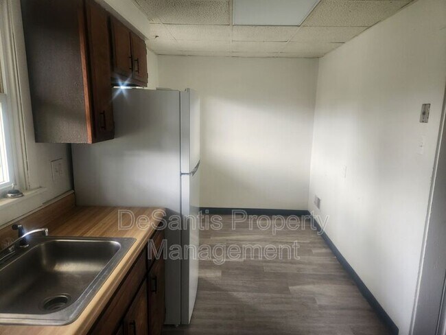 Building Photo - 1230 Church Avenue